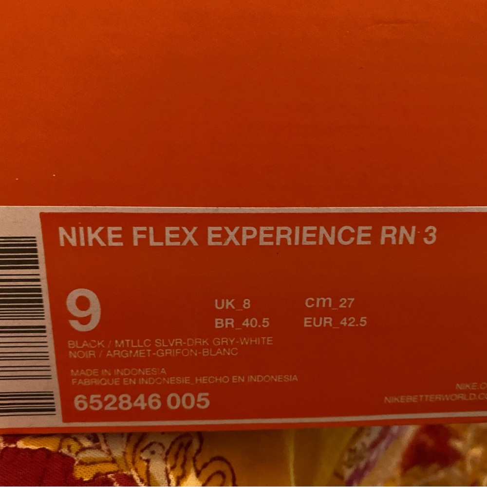 NIKE New in box  Black Nike Flex Brand New. never worn SZ 9